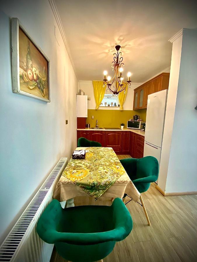 Sarada Boutique Luxury Apartment Deva Luaran gambar