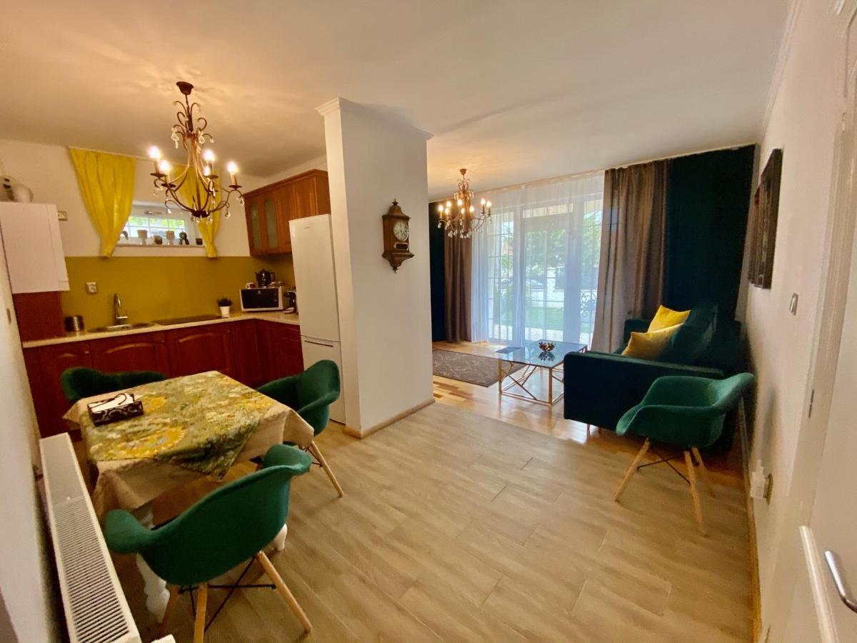 Sarada Boutique Luxury Apartment Deva Luaran gambar