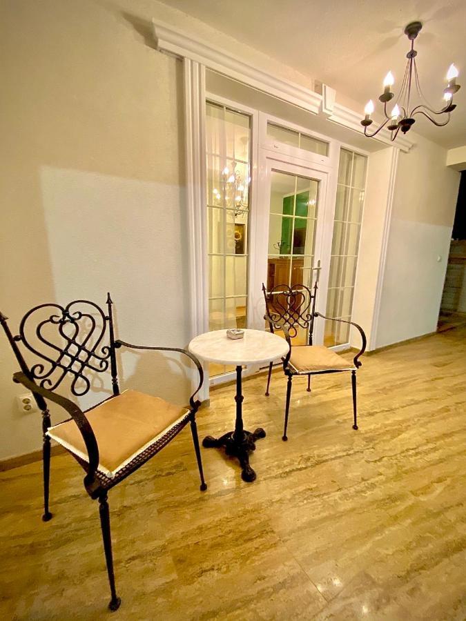 Sarada Boutique Luxury Apartment Deva Luaran gambar
