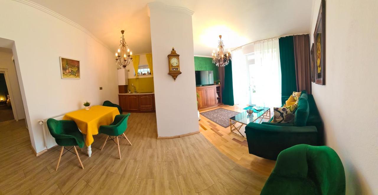 Sarada Boutique Luxury Apartment Deva Luaran gambar