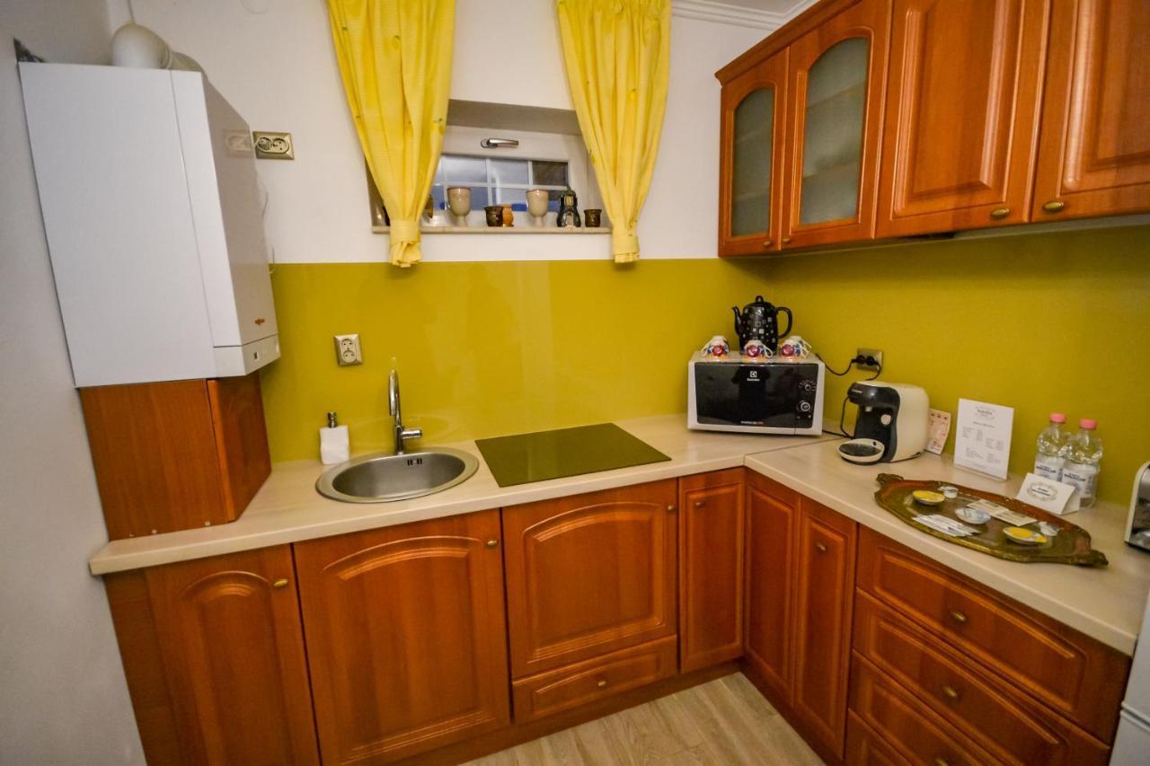 Sarada Boutique Luxury Apartment Deva Luaran gambar