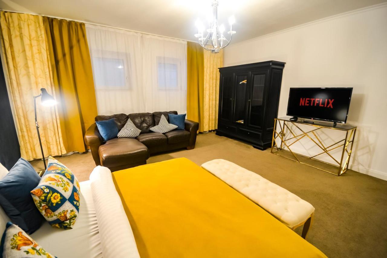 Sarada Boutique Luxury Apartment Deva Luaran gambar