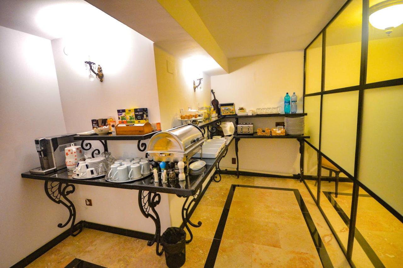 Sarada Boutique Luxury Apartment Deva Luaran gambar